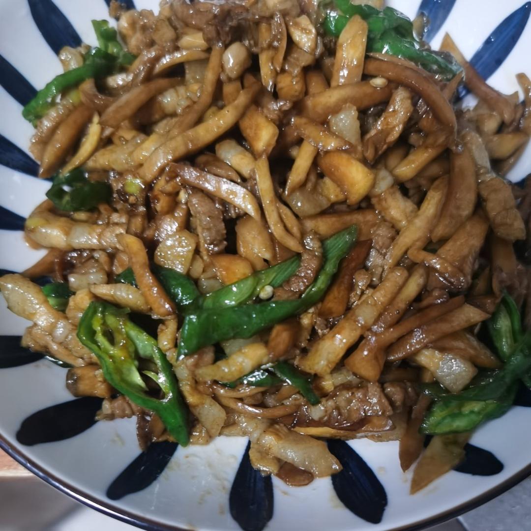 杏鲍菇炒肉丝