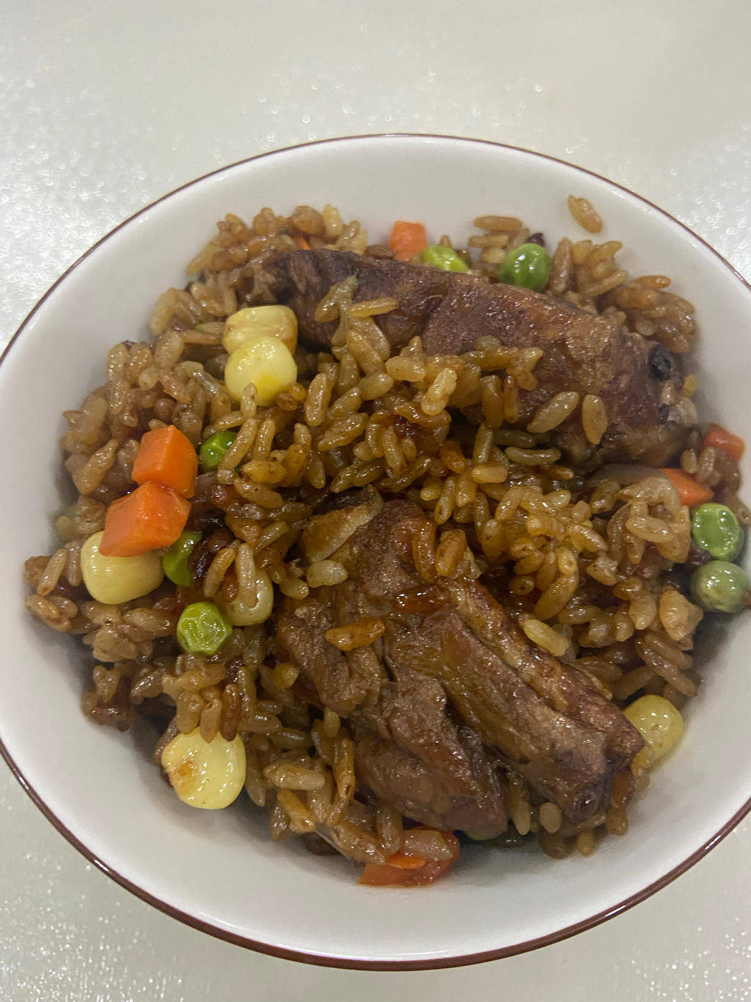 【排骨焖饭】