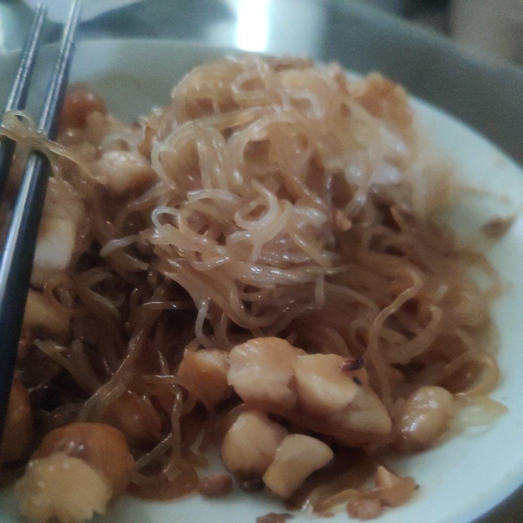 蒜蓉粉丝蒸贝柱（好吃易做版）