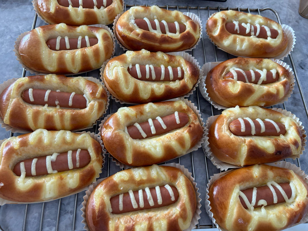 一个面团撑起一家店的台式面包—香肠面包