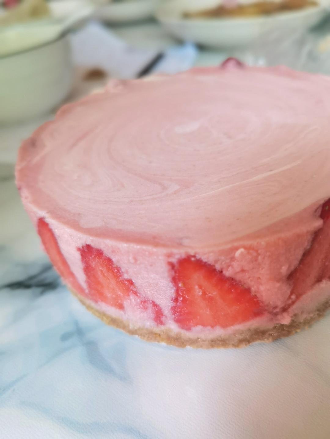 草莓慕斯蛋糕🍓