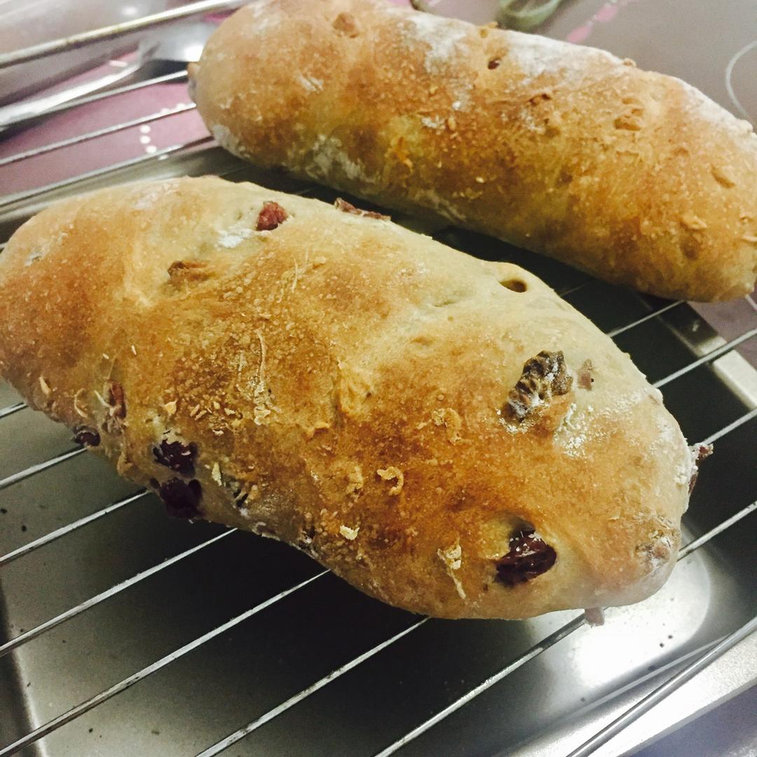 全麦蔓越莓软式欧包（免揉）