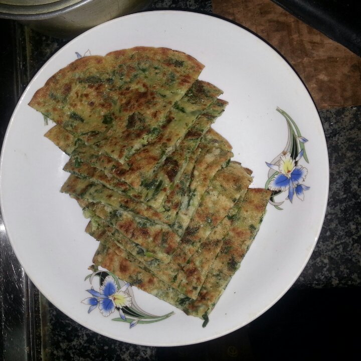 韭菜肉末鸡蛋饼