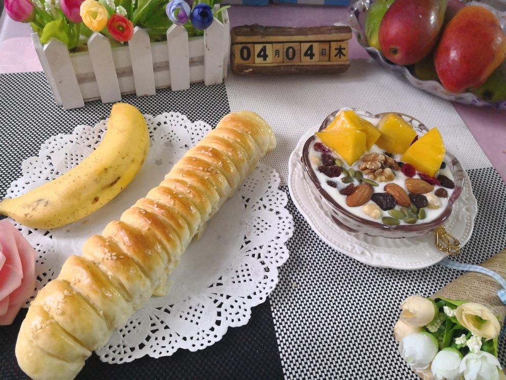 毛毛虫肉松面包