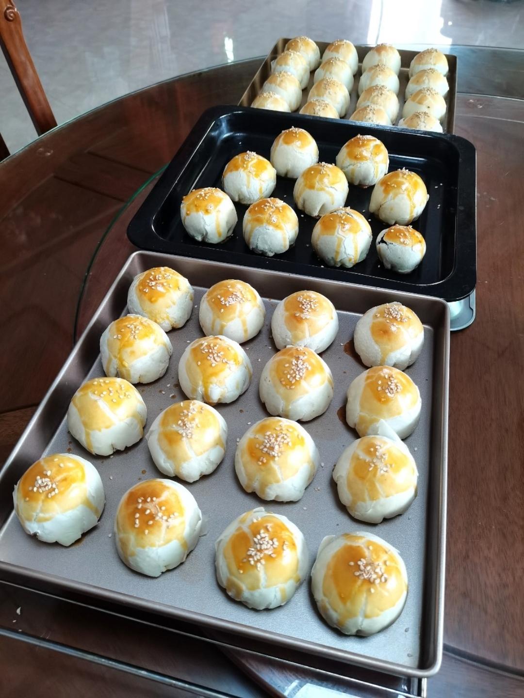 超简单 免揉 酥掉渣的蛋黄酥(超详细附全程视频)不破酥『万能酥皮』