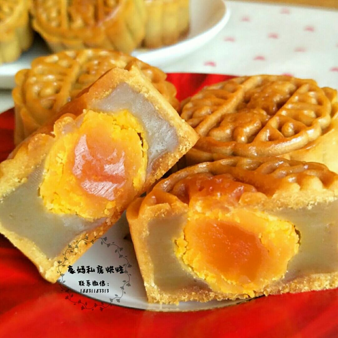 广式莲蓉蛋黄月饼
