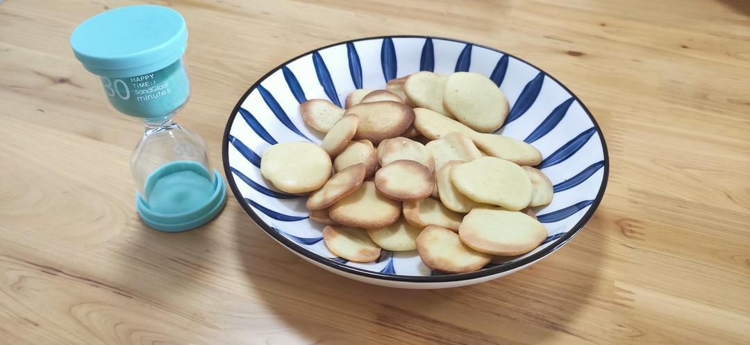 简便的鸡蛋饼干，特别适合小孩子吃