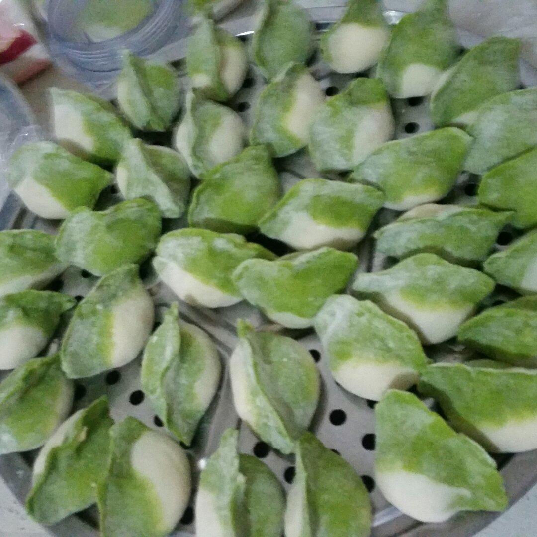 翡翠白玉白菜饺子详细版（附翡翠白玉白菜饺子包法，翡翠白玉饺子皮两种制法，面包机和面，翡翠白玉烧卖，各种馅料搭配）