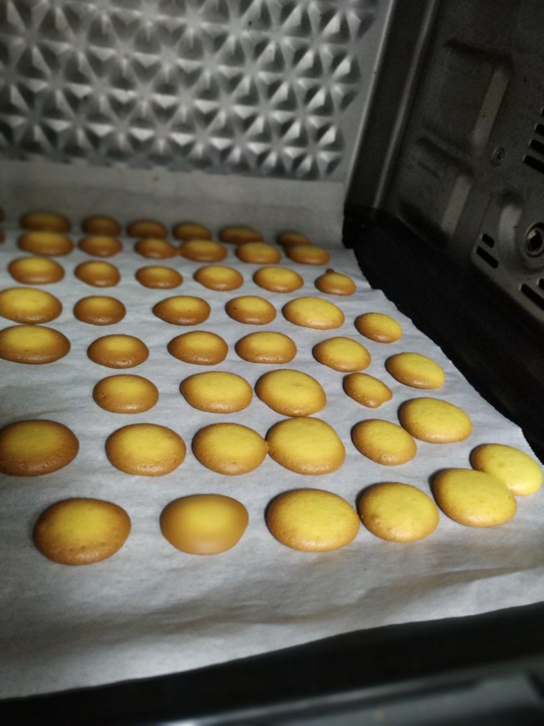 鸡蛋小饼干