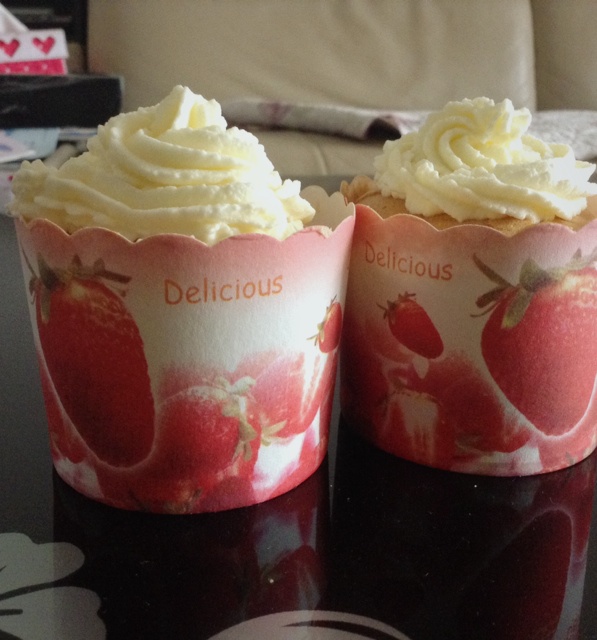 淡奶油纸杯蛋糕