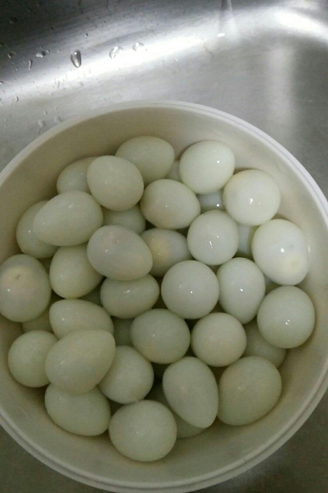 kkandhdn做的鹌鹑蛋剥壳