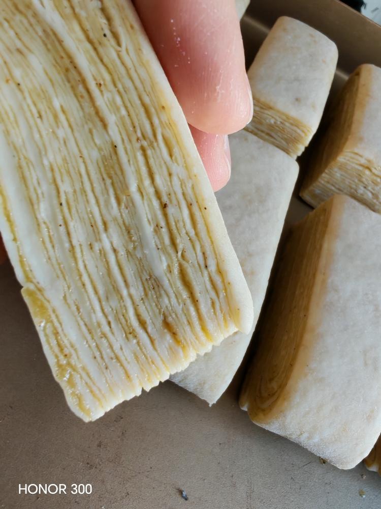 椒盐千层饼（烤箱版）一次发酵 外酥里嫩