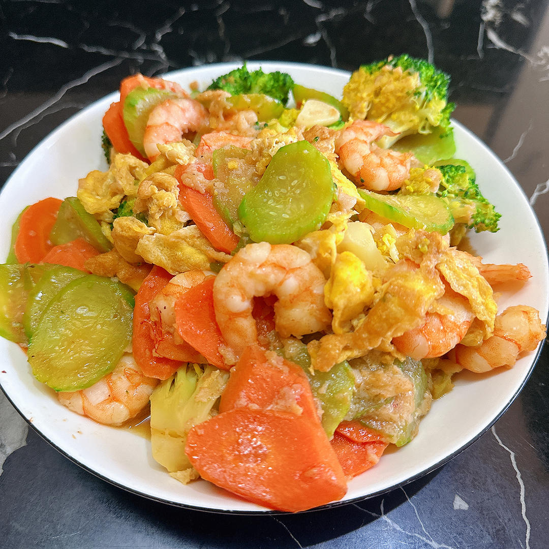 虾仁炒杂锦.什锦虾仁   黄瓜炒虾仁
