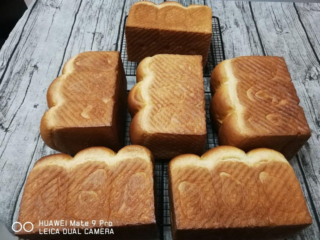 蛋奶油吐司
