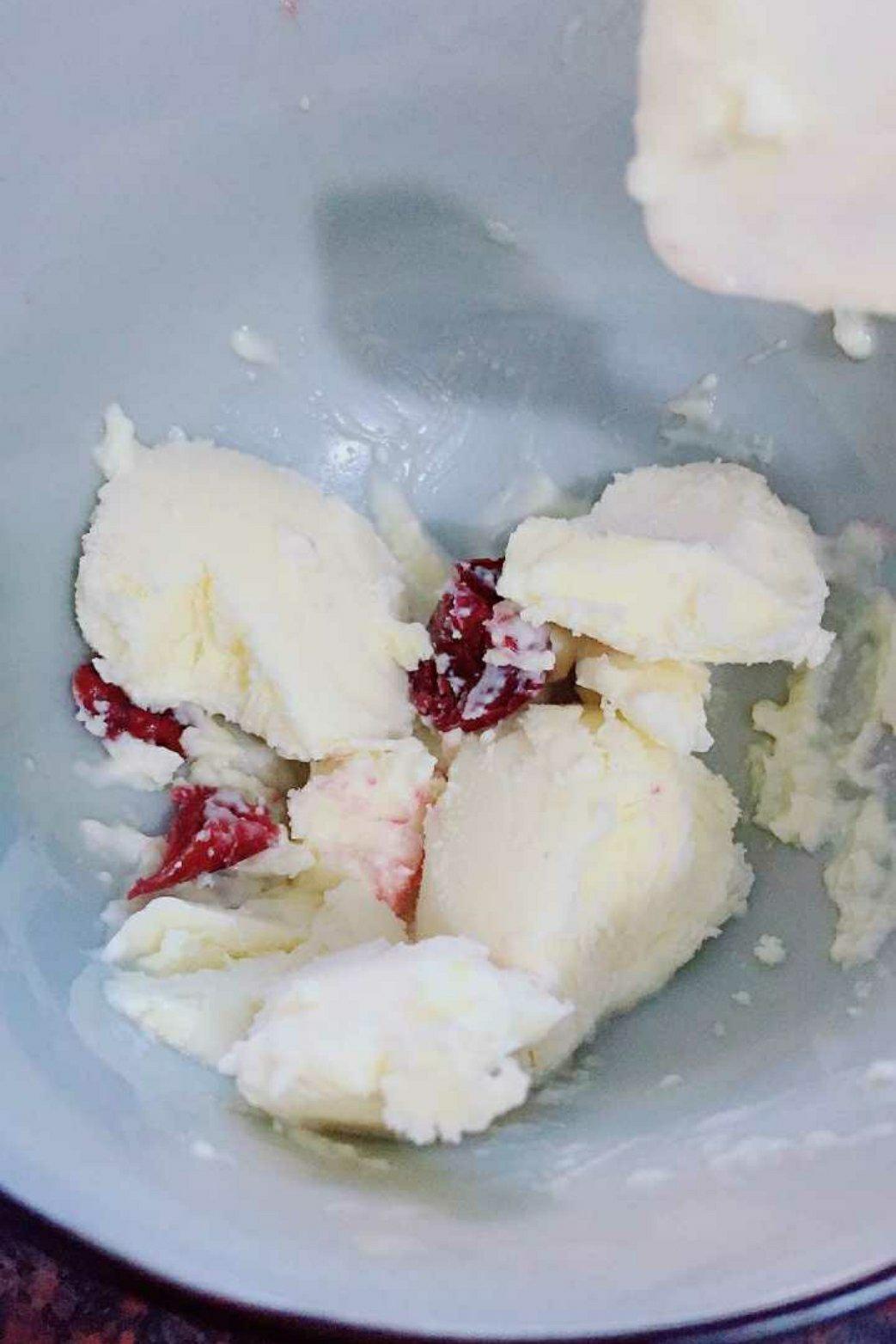 自制冰淇淋（懒人版无需搅拌的冰淇淋）