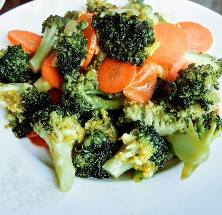 腊肠西兰花小炒