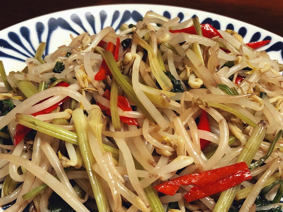 芹菜豆芽炒肉丝