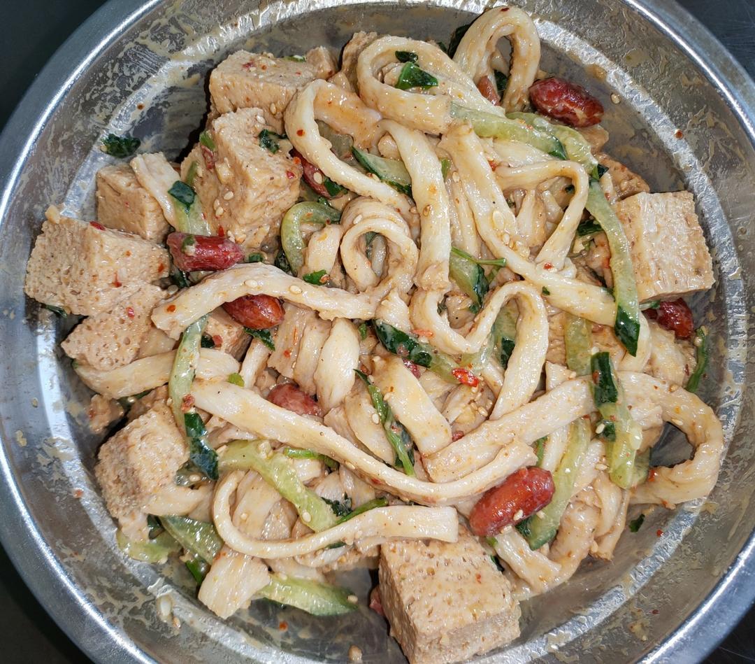 『凉』麻酱牛筋面