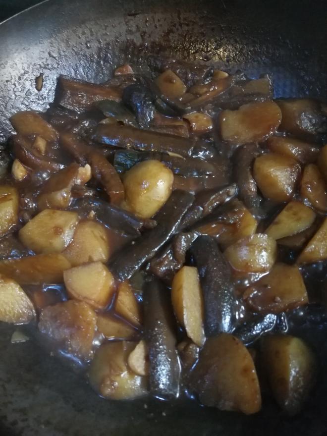 减脂餐，低油好吃的土豆炖茄子的做法