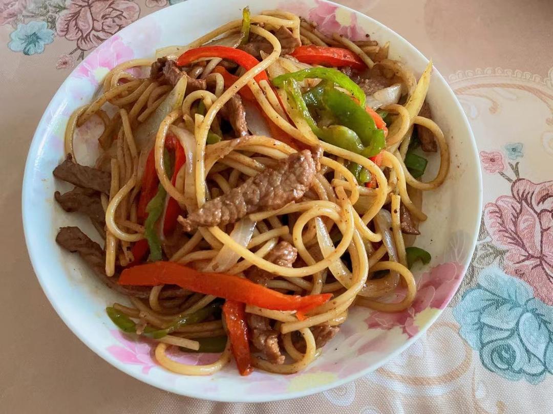 味道不输西餐厅的黑椒牛柳意面