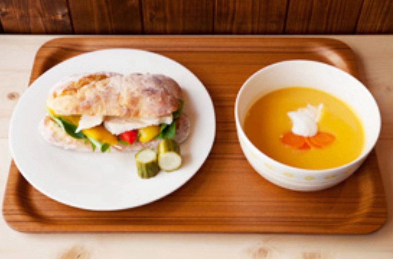 【面包和汤】金枪鱼烤彩椒三明治&胡萝卜浓汤