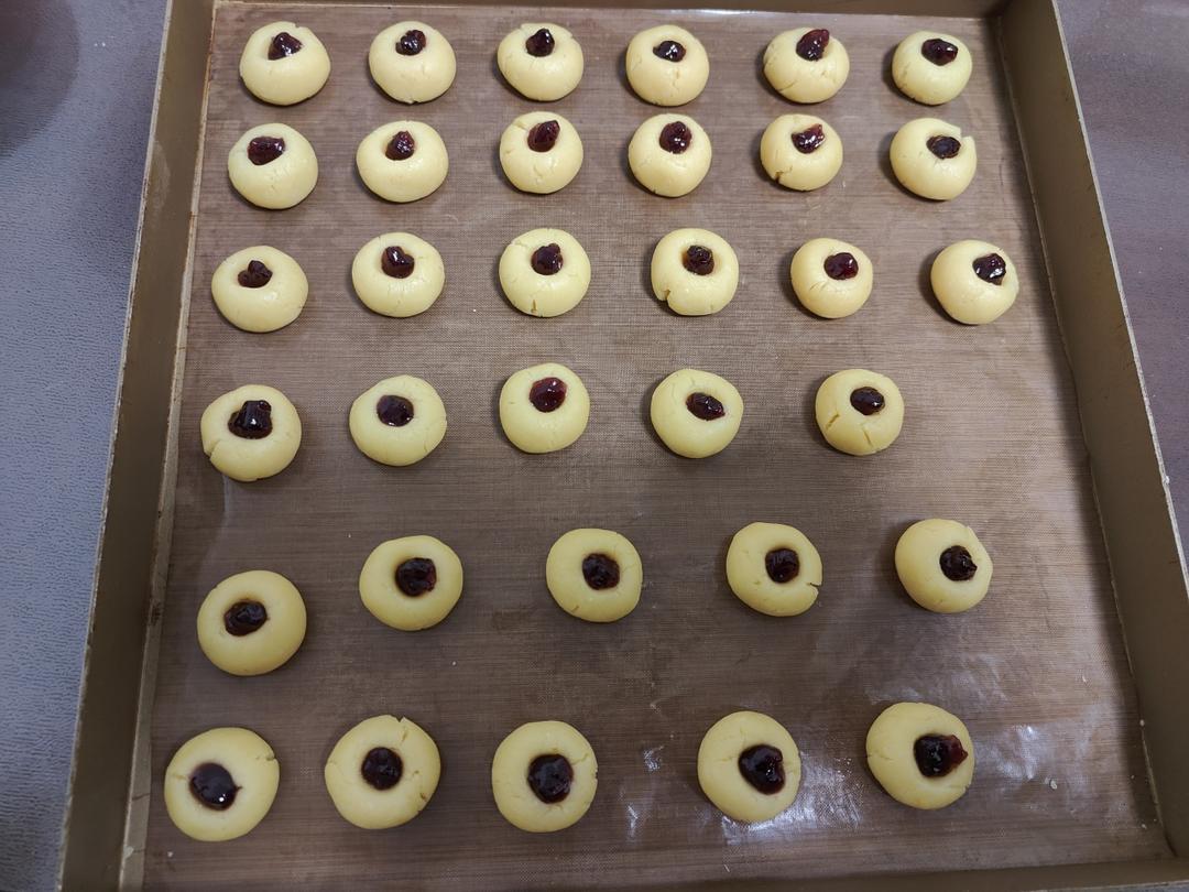 蓝莓一口酥！香酥果酱小饼干