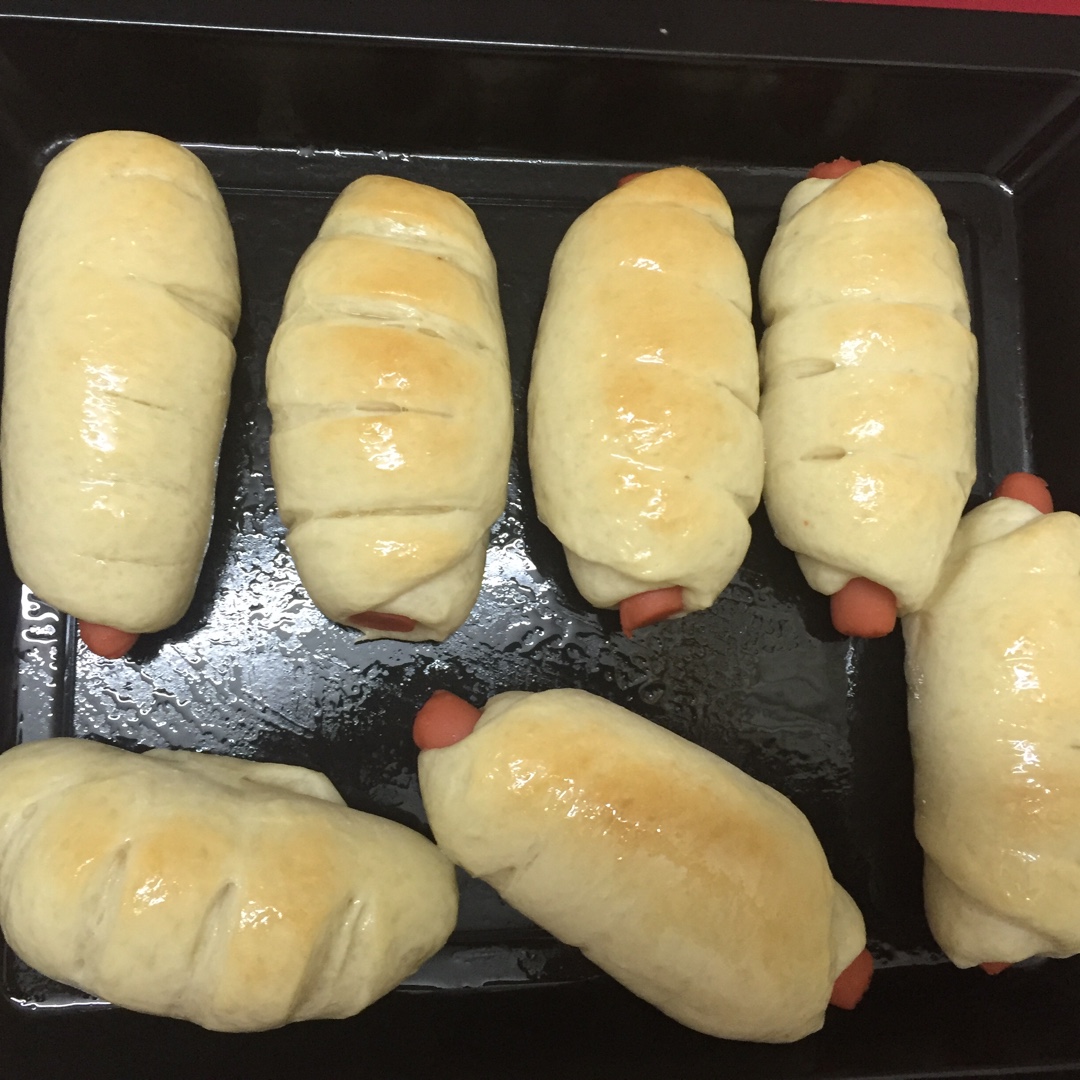 肉松肠仔包