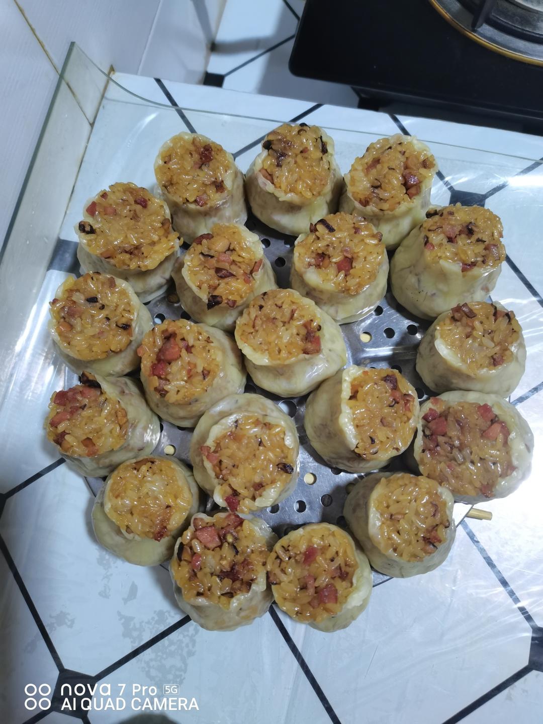 香菇，香肠馅料烧麦的做法