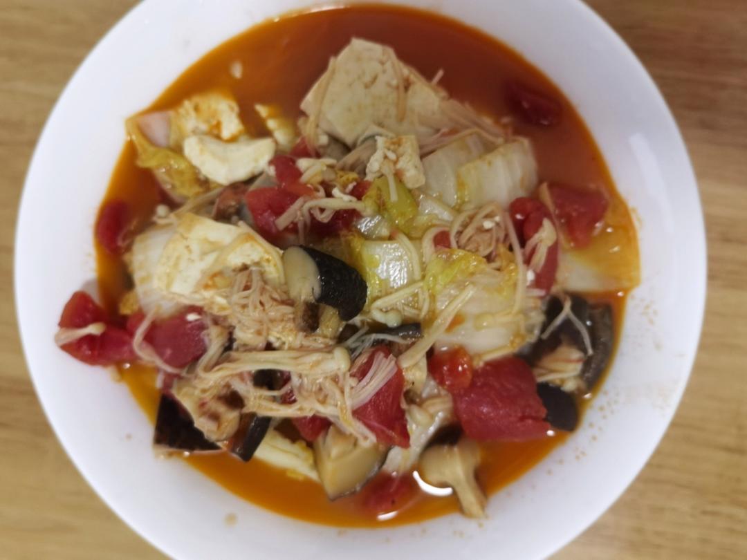 轻食 蔬菜菌菇番茄汤