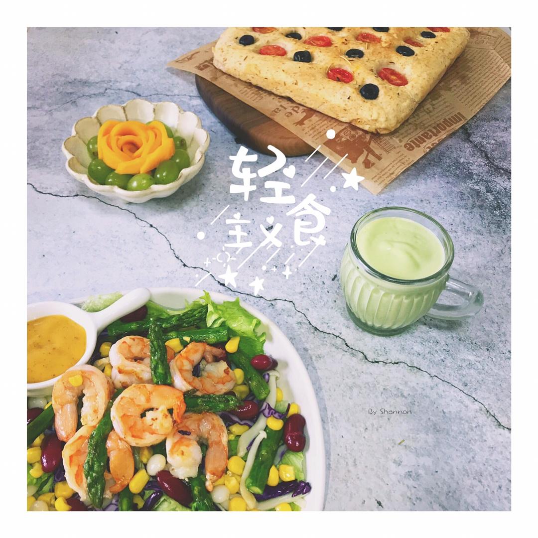缤纷虾仁沙拉