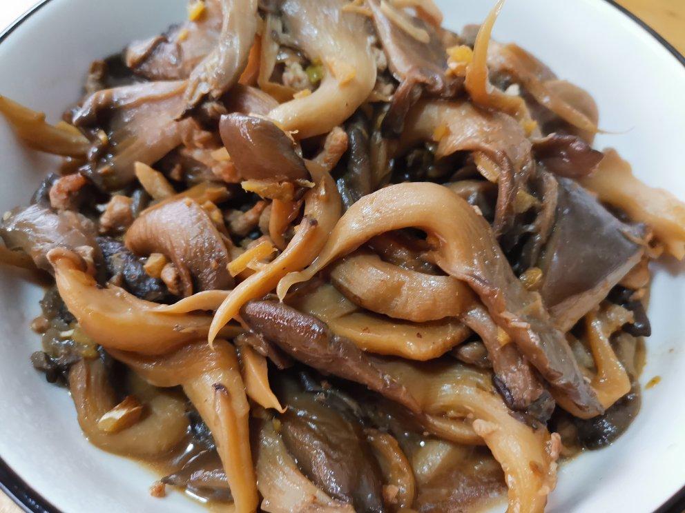 蘑菇炒肉