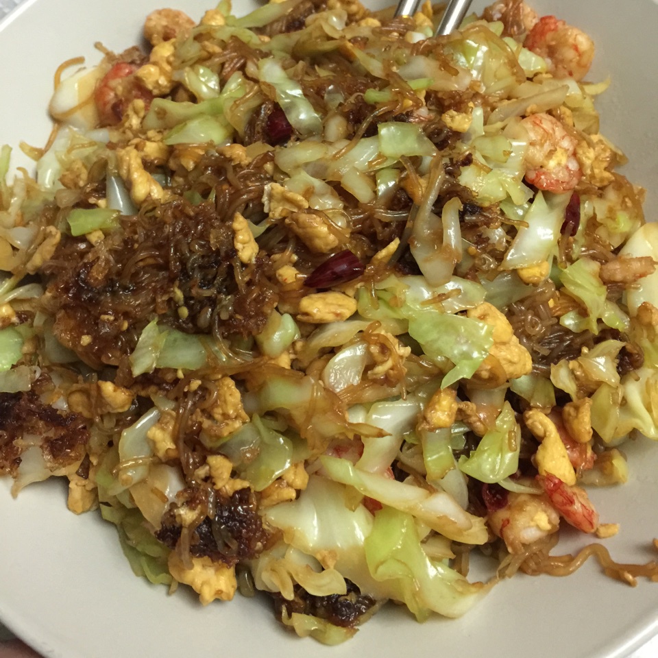 包菜粉丝炒鸡蛋