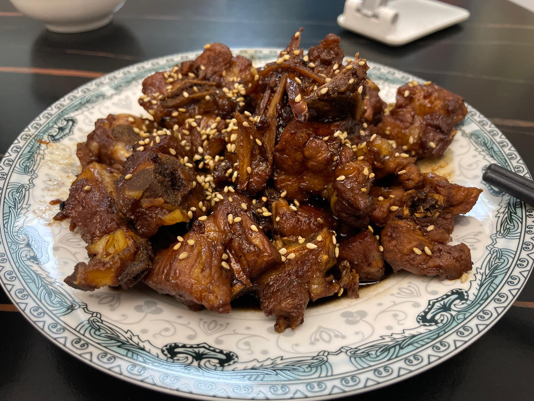 一嘬就脱骨的雪碧话梅小排
