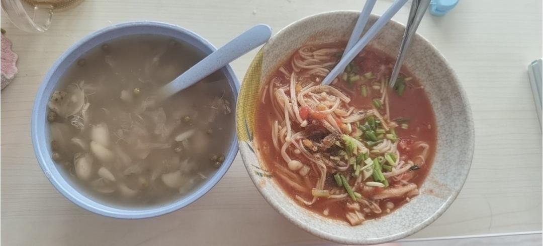 鲜美多汁，酸酸开胃的番茄金针菇