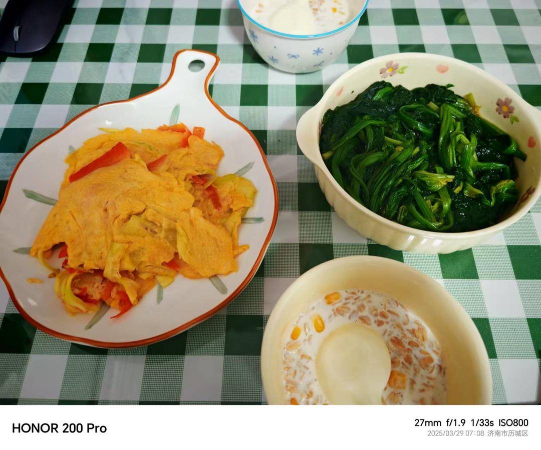 凉拌菠菜