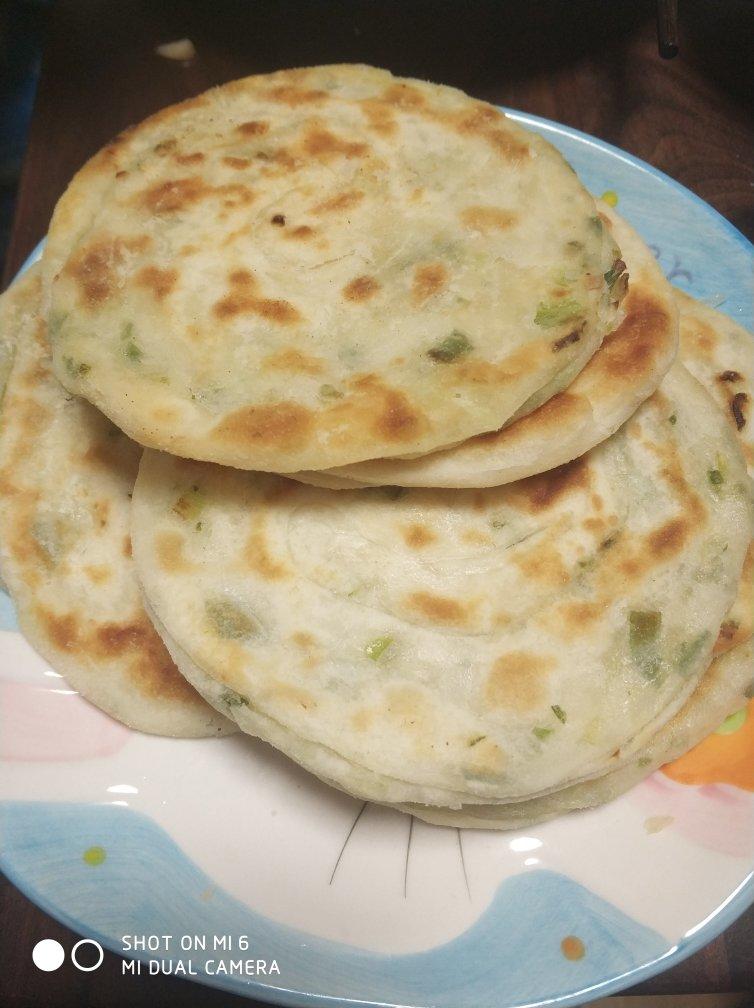 堂妈教你做飘香葱油饼