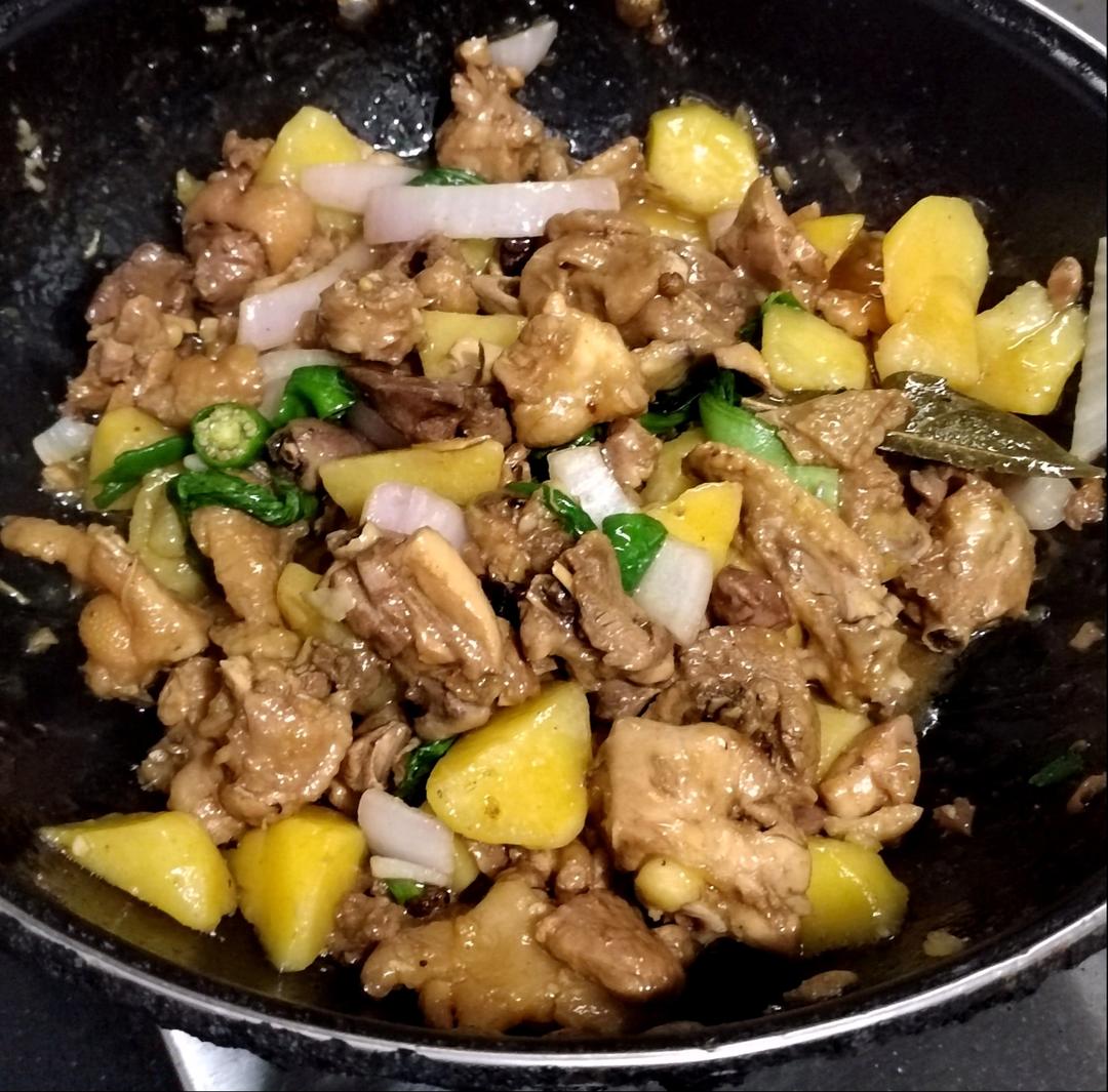 新疆特色大盘鸡（附加皮带面做法）