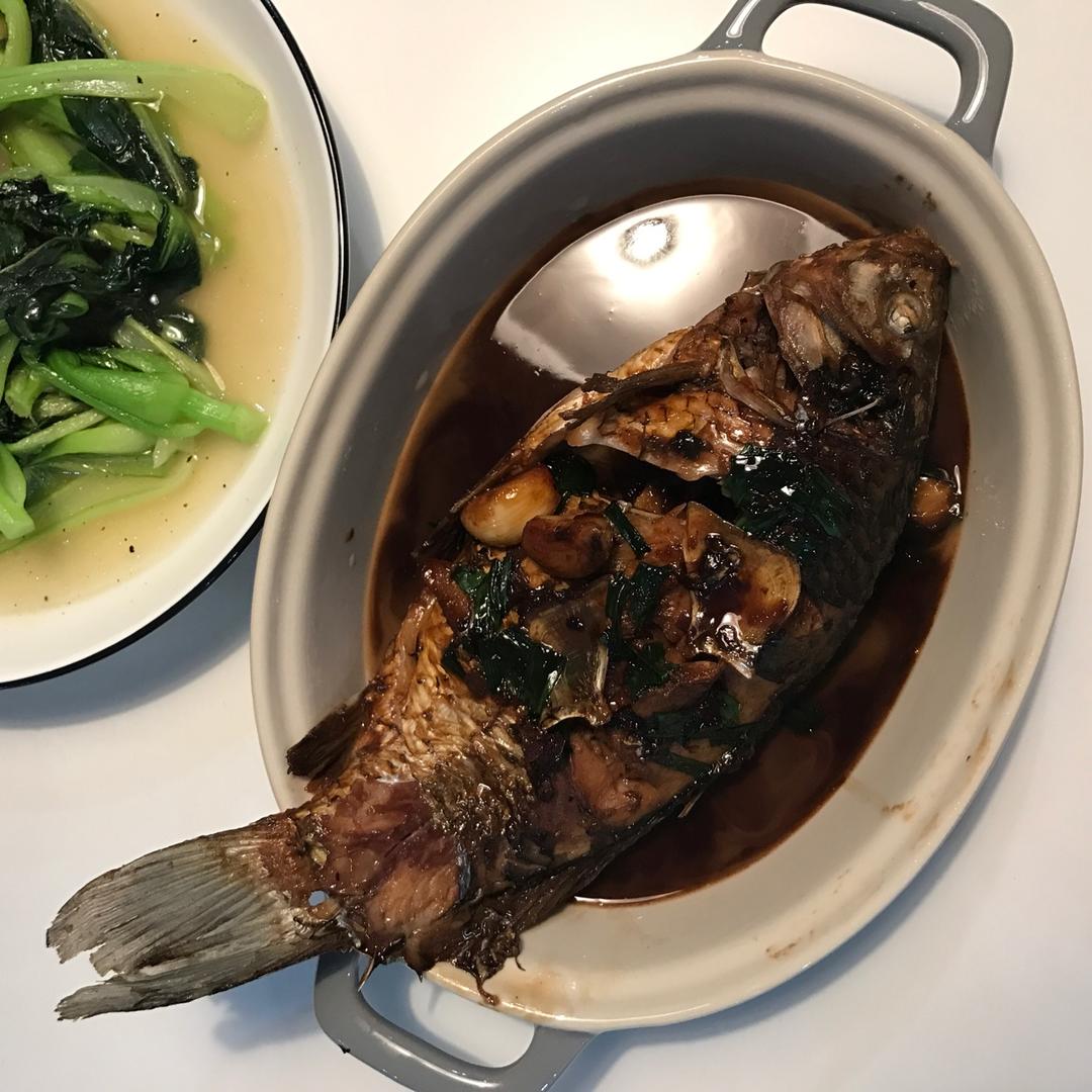 红烧鲫鱼