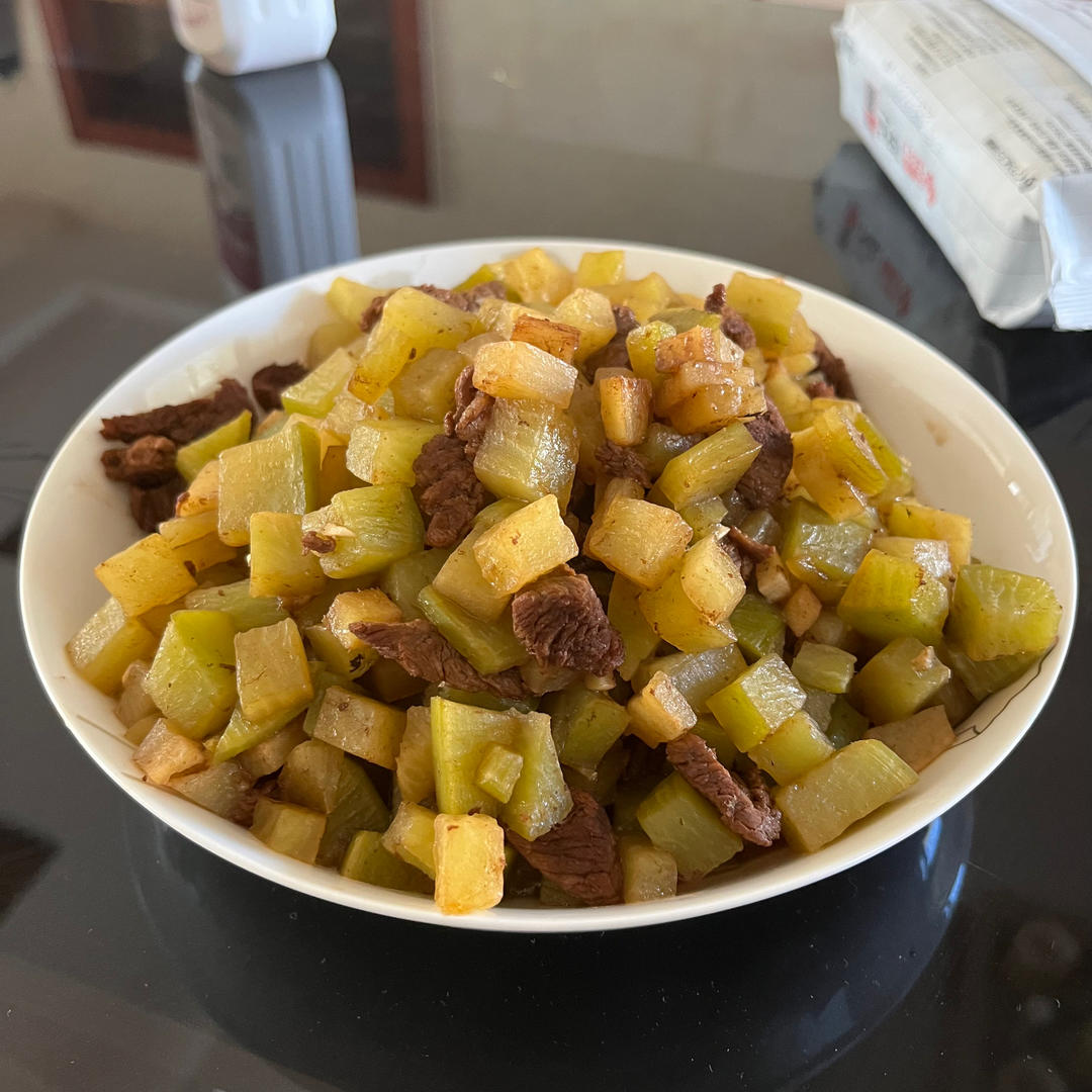 美味萝卜炒肉