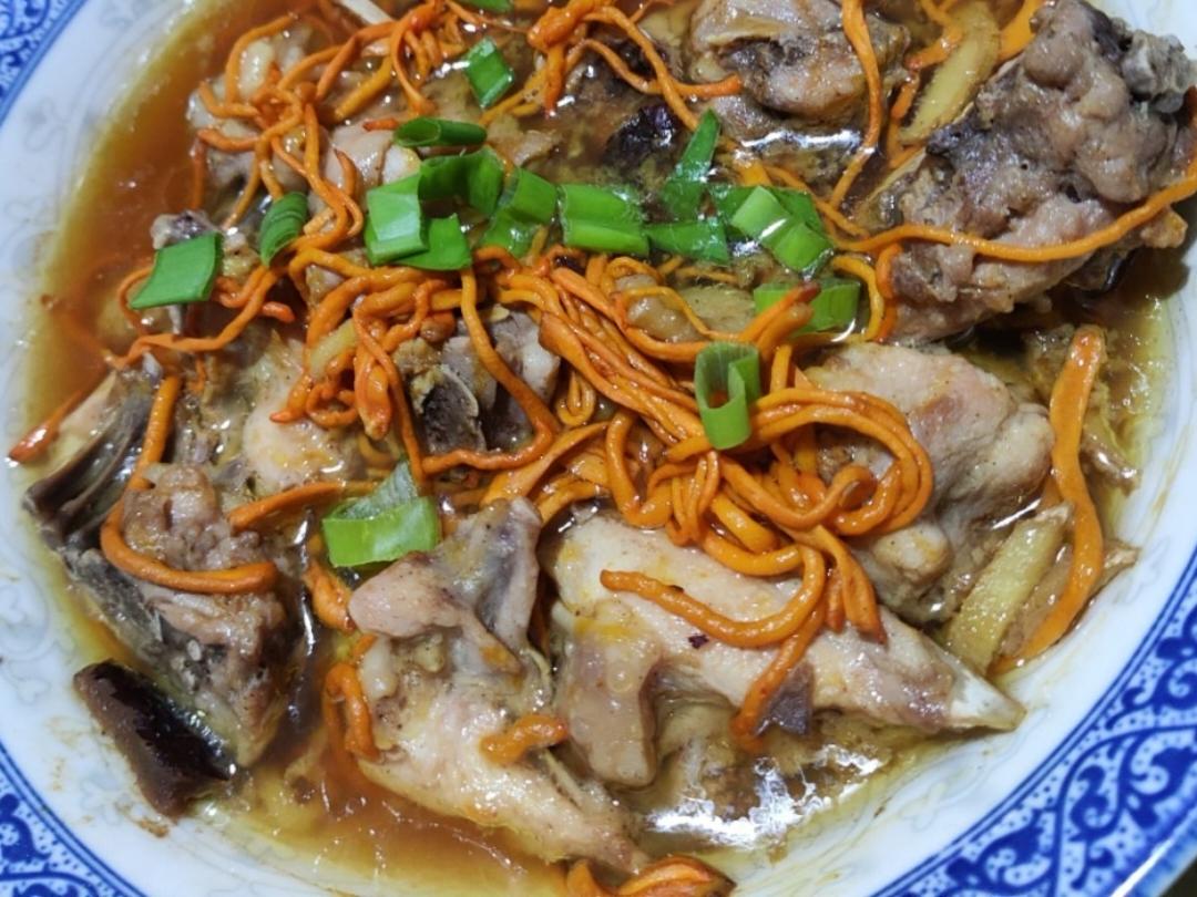 地道广东味——虫草花蒸鸡