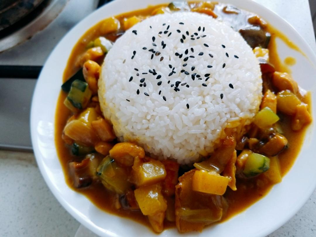 咖喱鸡肉饭