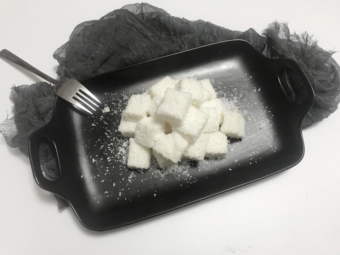 太棒啦！1个方子，做出2道口味一流的甜品！——椰奶小方&炸鲜奶