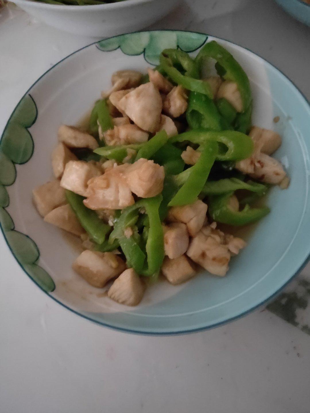 青椒辣子鸡丁