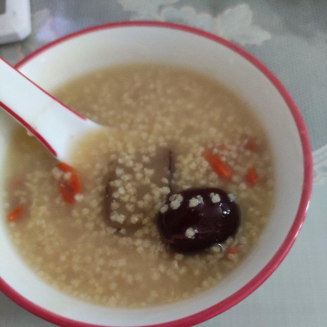 （黄金比例，绝不翻车）养胃电饭煲版小米粥