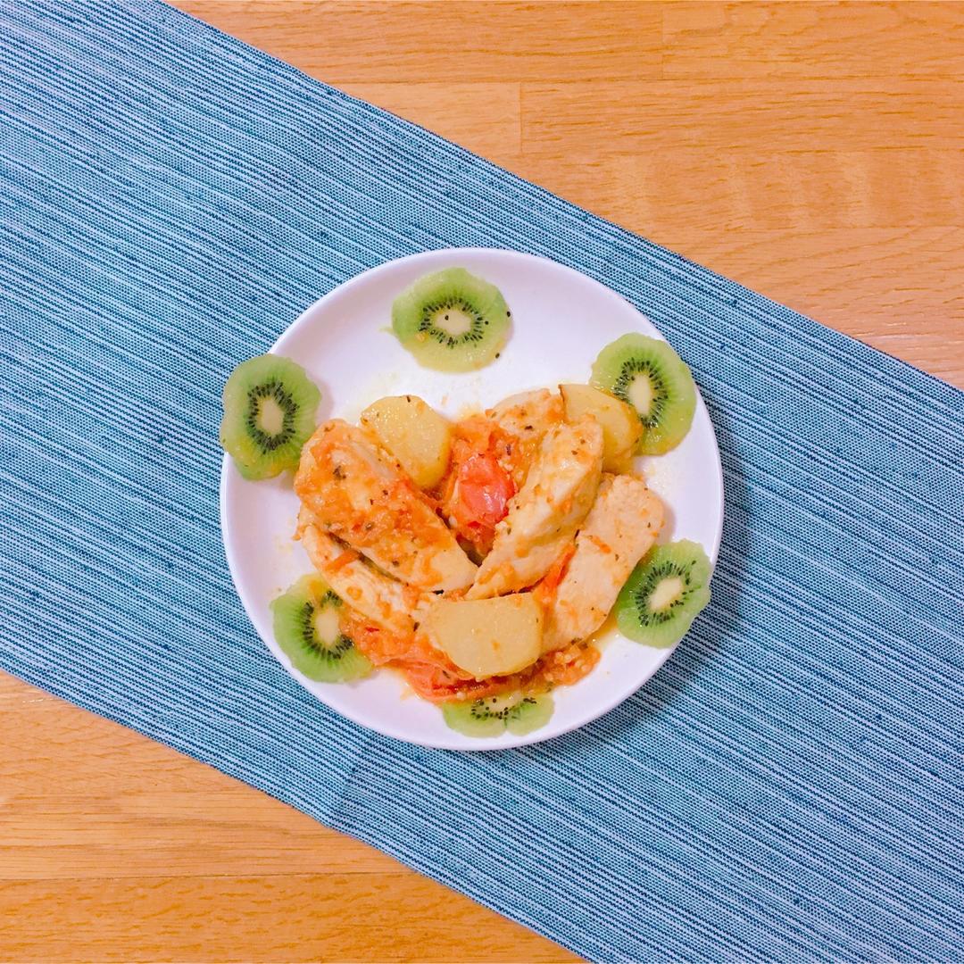 番茄炖鸡胸丨健康·三餐