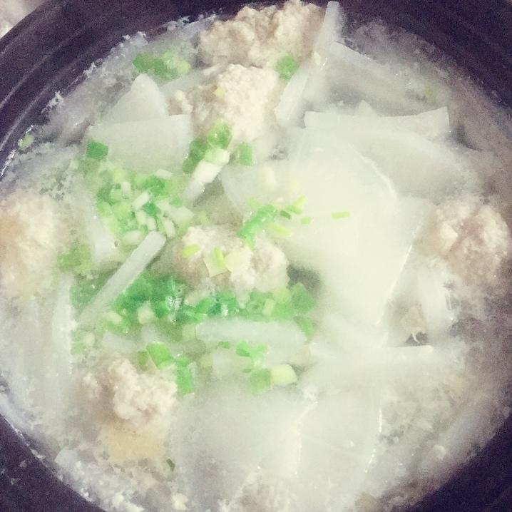 萝卜丸子汤