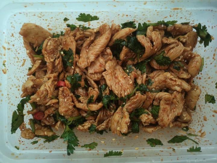 鸡胸肉这样做分分钟光盘！香辣过瘾超下饭