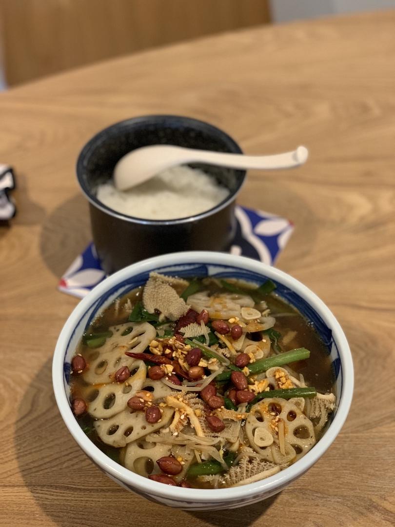 厨师长教你：“毛血旺”的家常做法，味道很棒先收藏起来