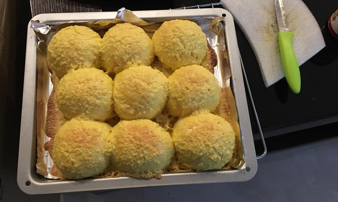 手揉面做面包，揉出手套膜