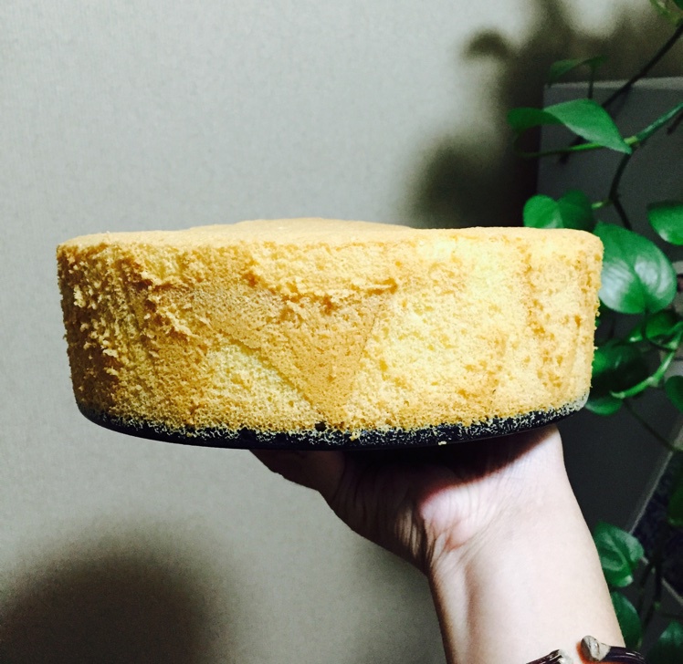 简单好做的8寸戚风蛋糕